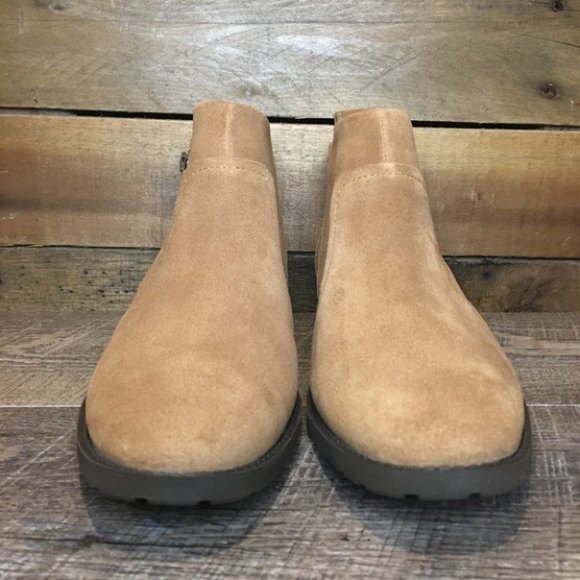 NEW Women’s UGG Aureo II Suede Bootie - Picture 2 of 10